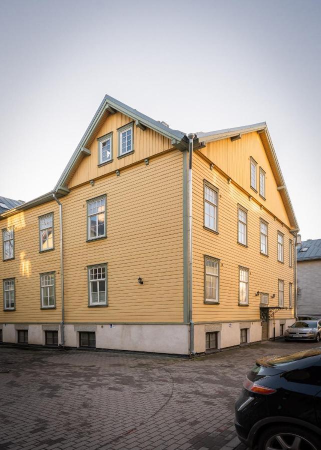 R43 Apartment Tallinn Exteriör bild